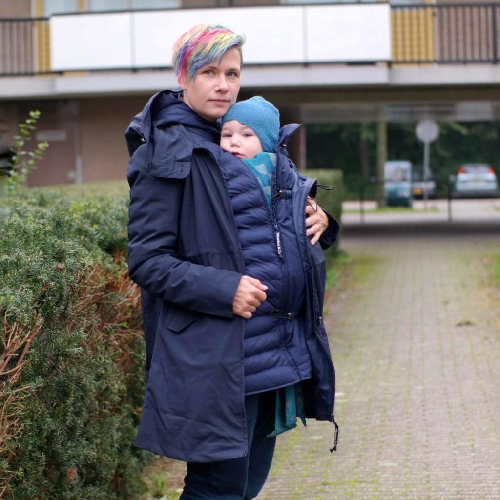 kowari el abrigo de porteo y premama de la marca wombat